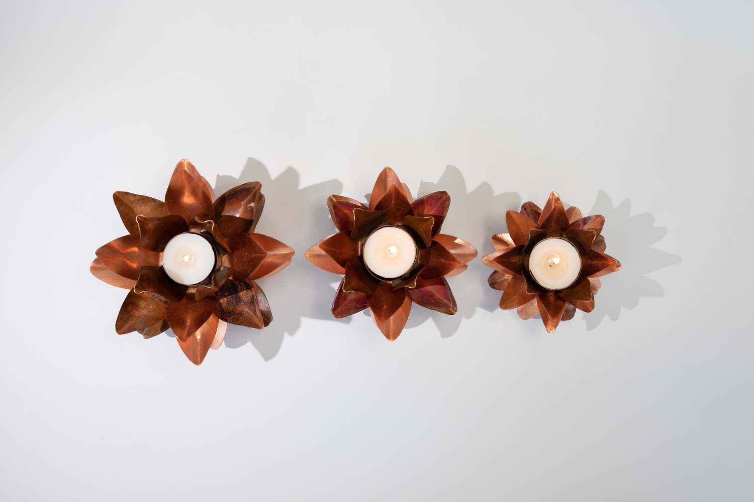 Tealight, Brushed Copper & Natural Copper, 8 Petals, Small - Image 2