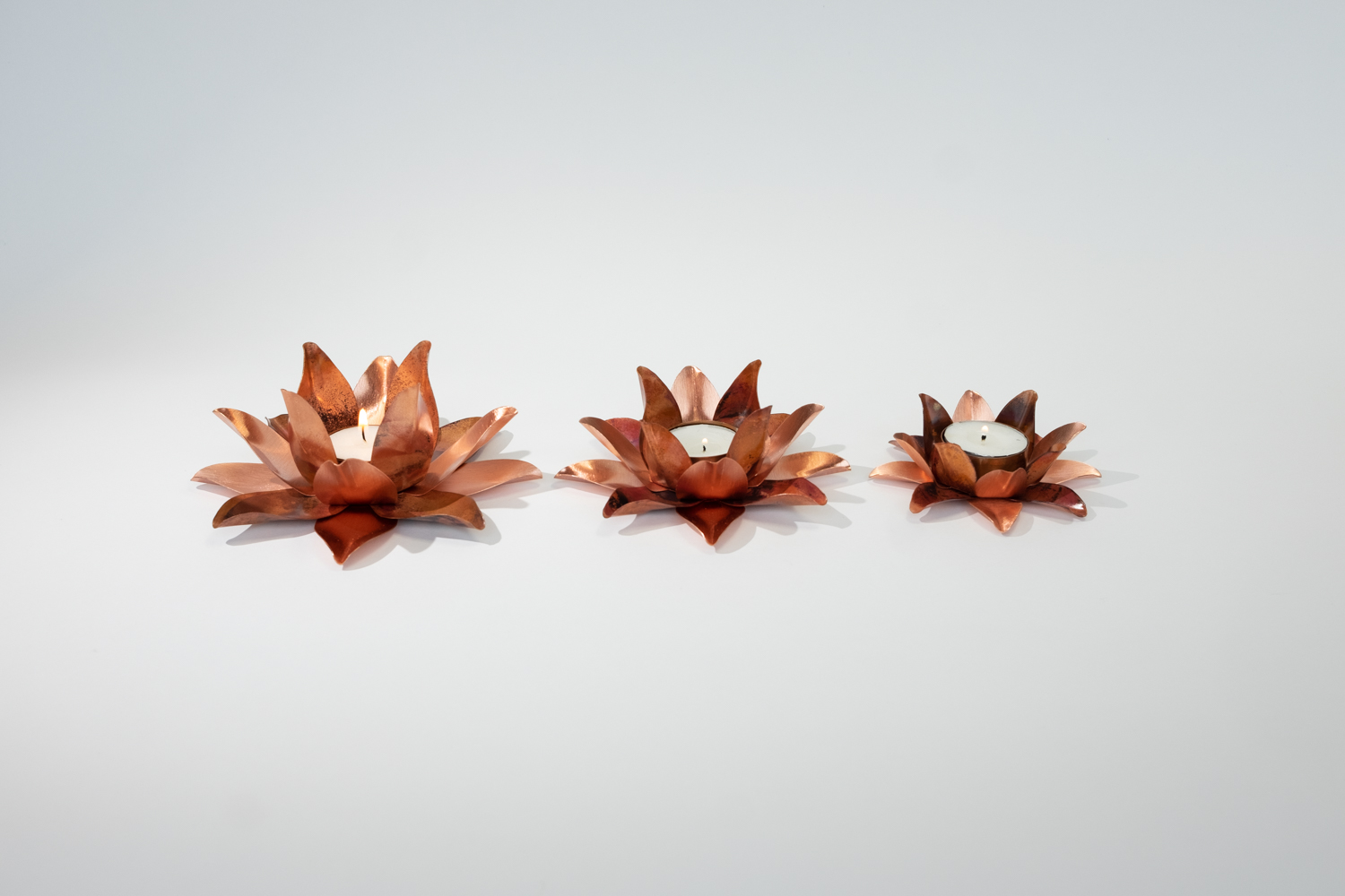 Tealight, Brushed Copper & Natural Copper, 4 Petals, Medium - Image 3